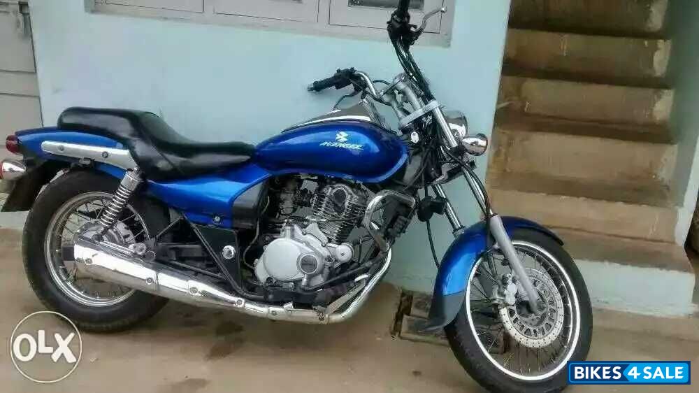 Bajaj Avenger 200 DTS-i
