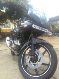 Bajaj Pulsar 220F