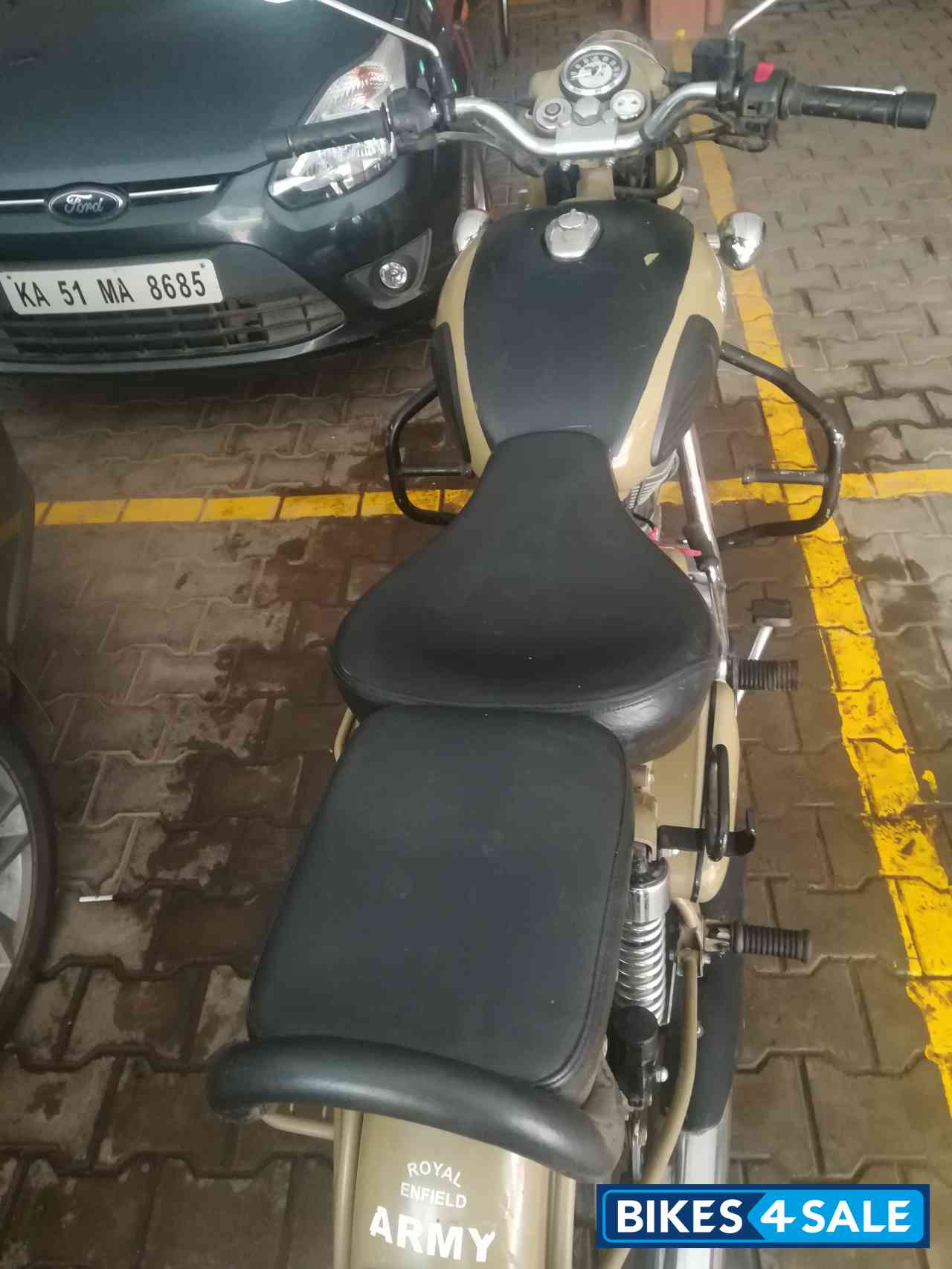 Royal Enfield Classic Desert Storm Royal Enfield Classic Desert Storm