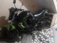 Black Green Yamaha FZ-S