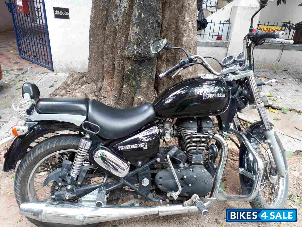 Royal Enfield Thunderbird