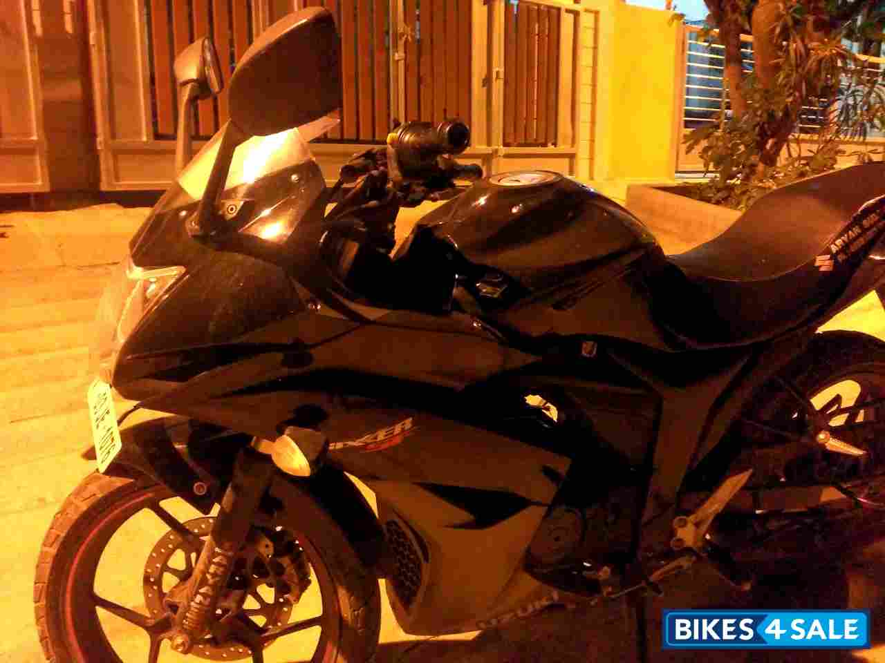 Suzuki Gixxer SF
