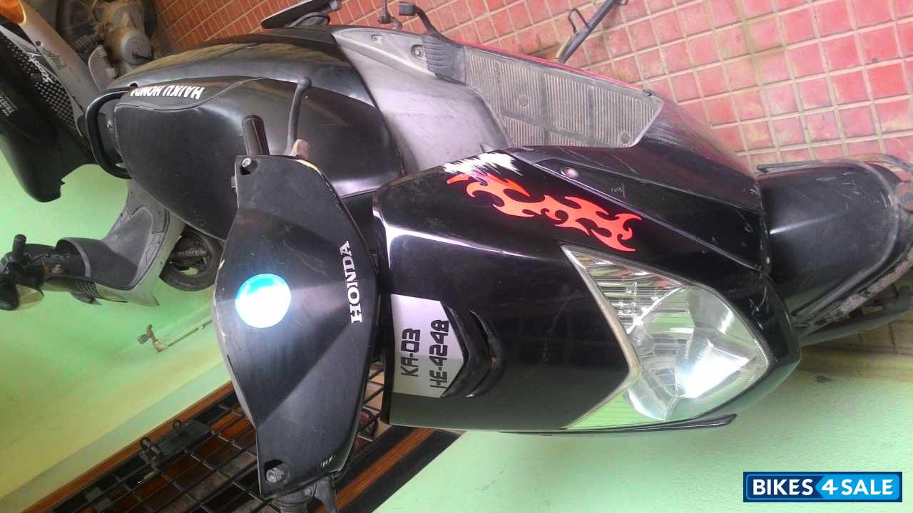 Black Honda Dio
