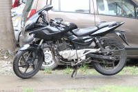 Black Bajaj Pulsar 220 DTSi