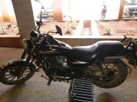 Black Bajaj Avenger Street 220