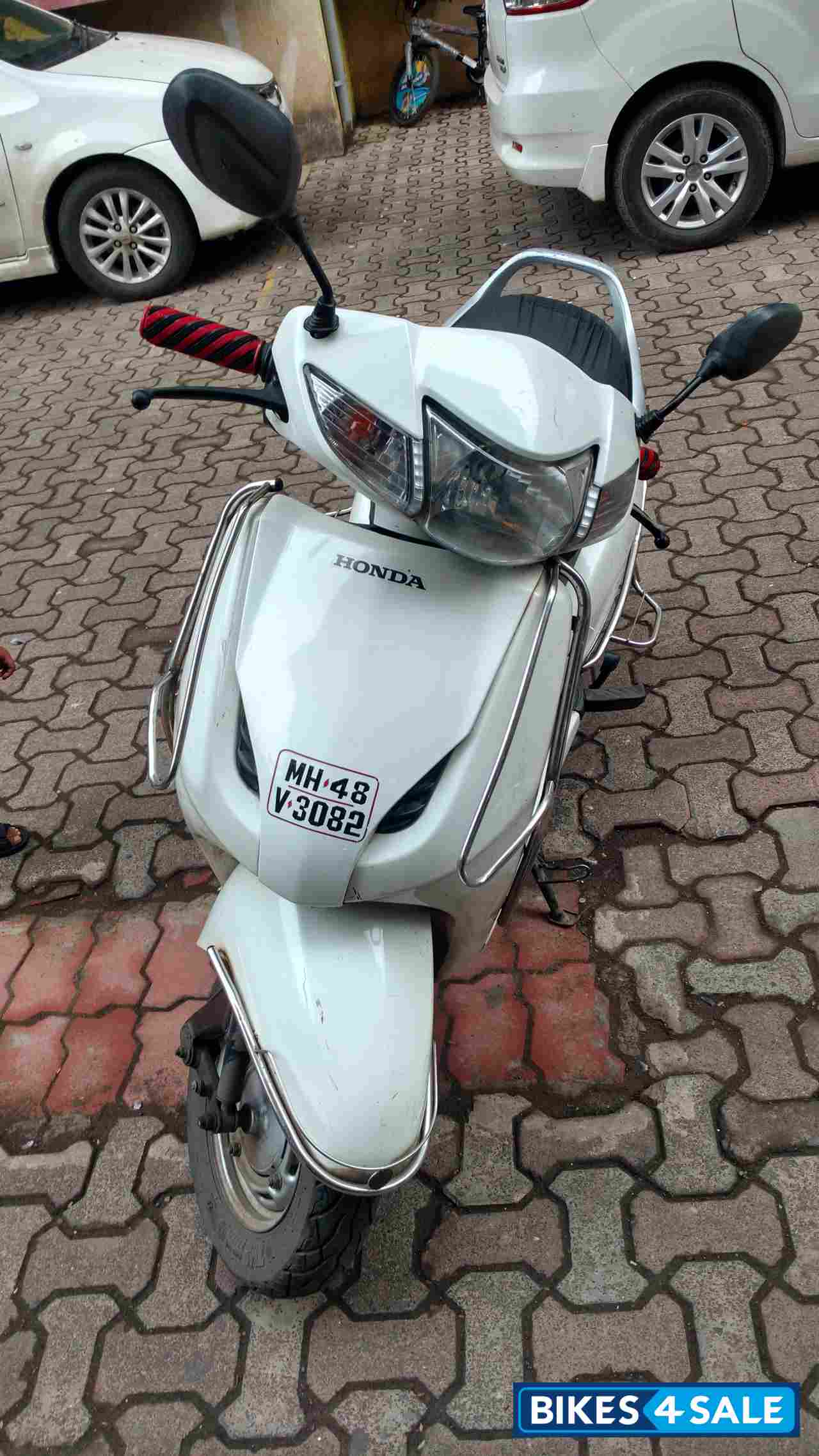 White Honda Activa