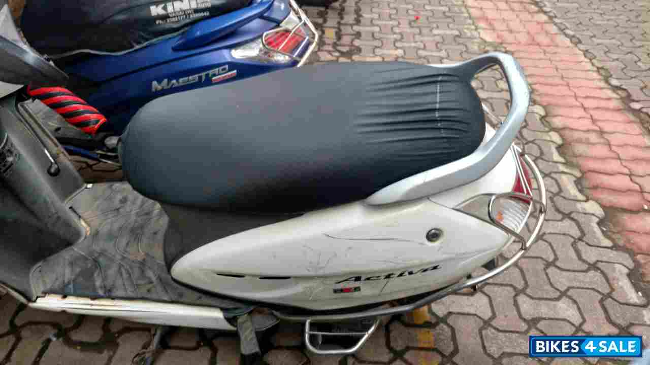 White Honda Activa