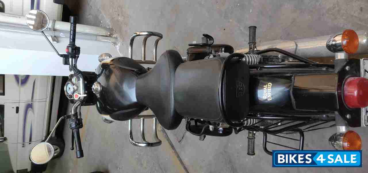 Black Royal Enfield Classic 350