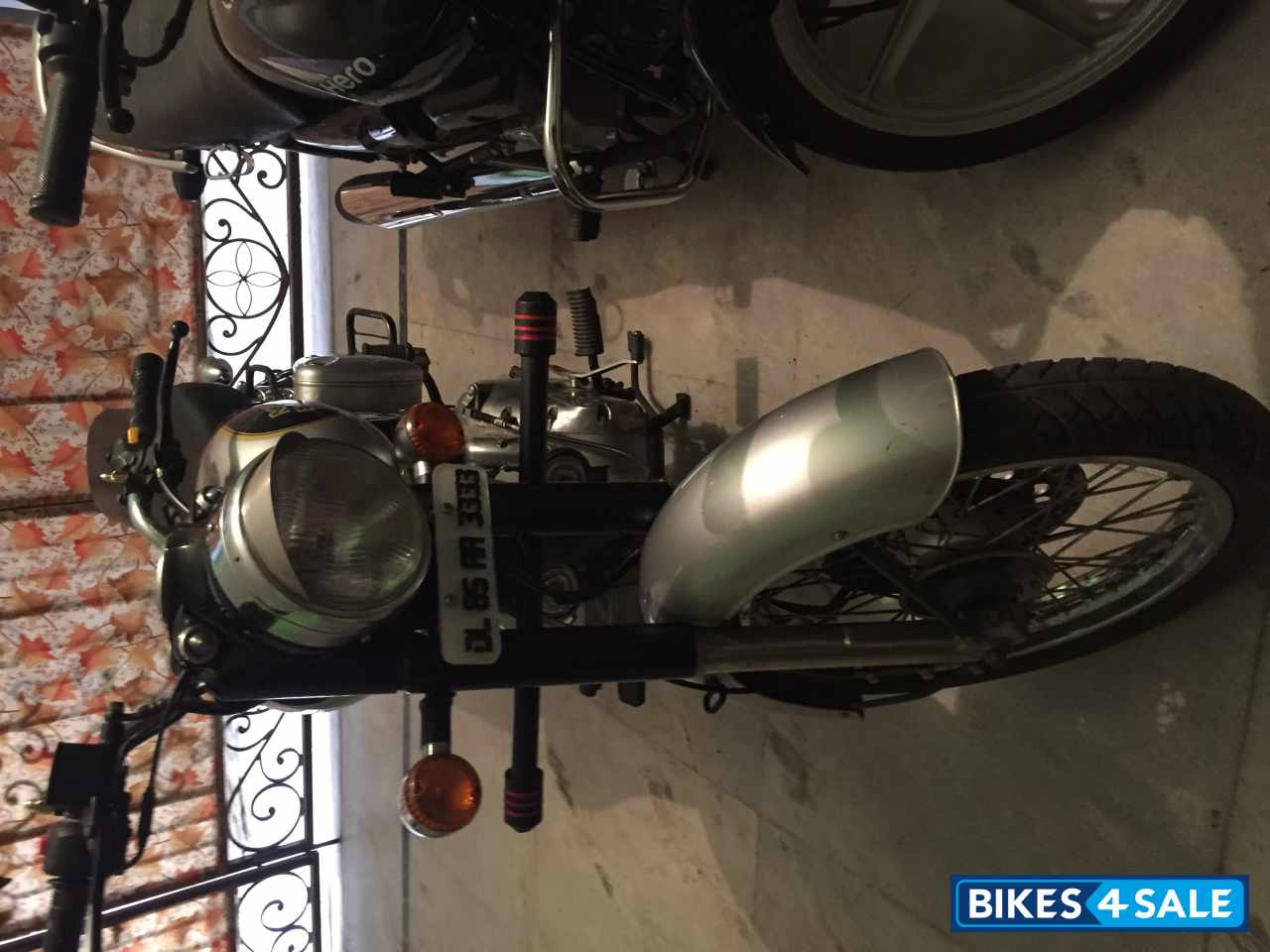 Royal Enfield Classic 350 Royal Enfield Classic 350