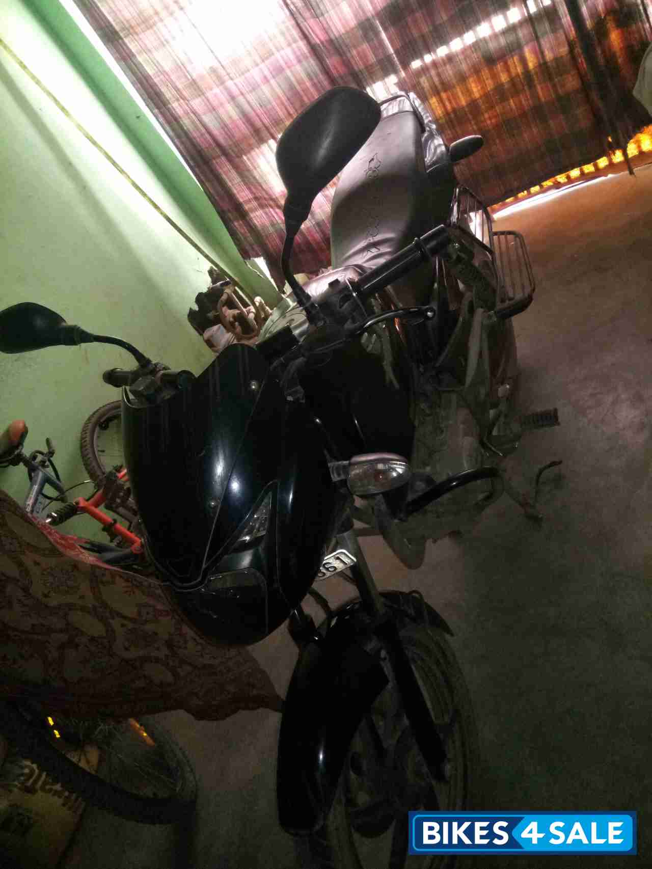Black Bajaj Pulsar 150 DTSi