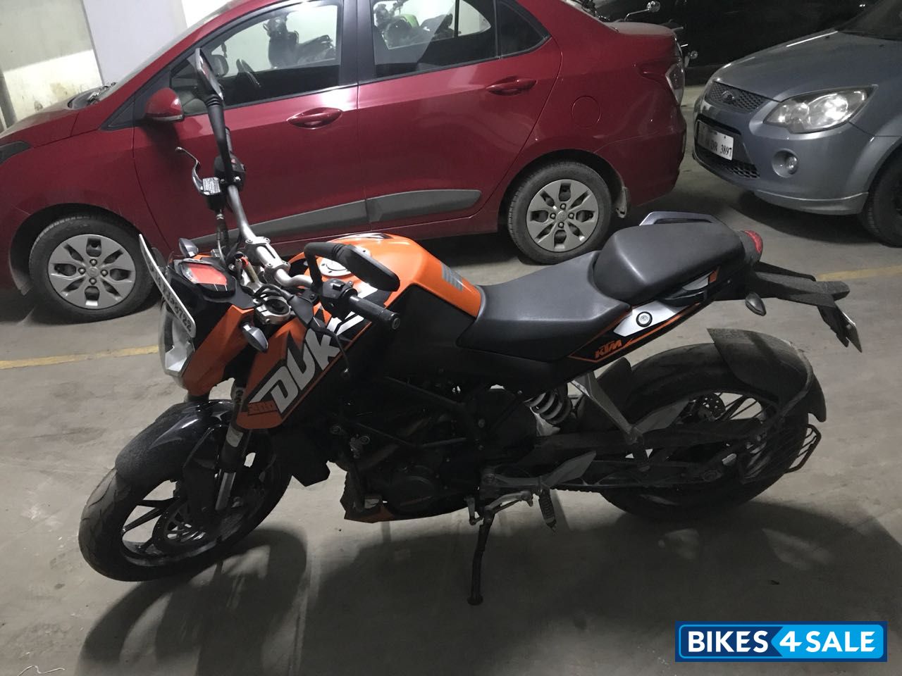 Orange KTM Duke 200