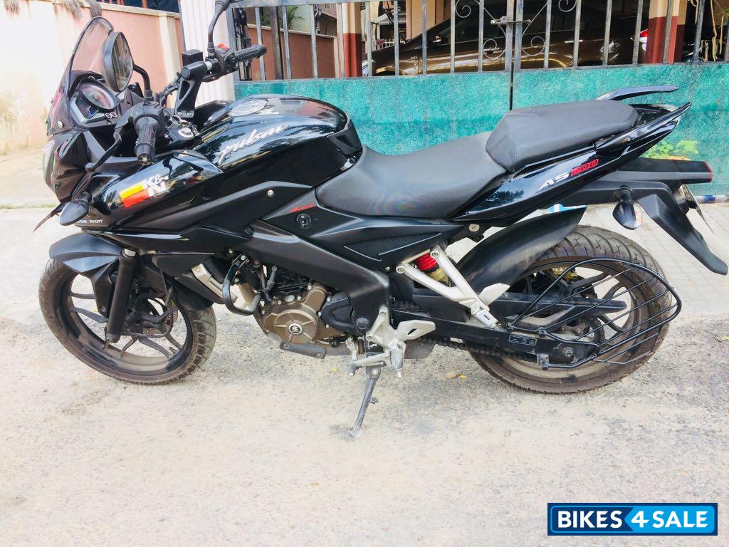 Black Bajaj Pulsar AS 200