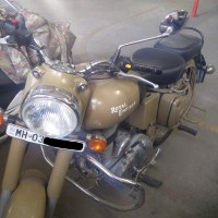 Royal Enfield Classic 500