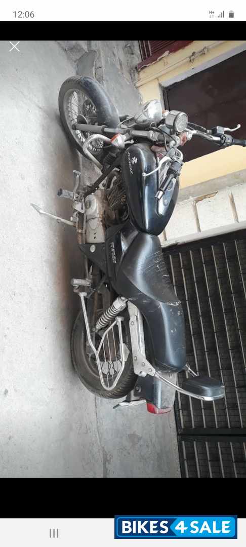 Bajaj Avenger 220 DTS-i