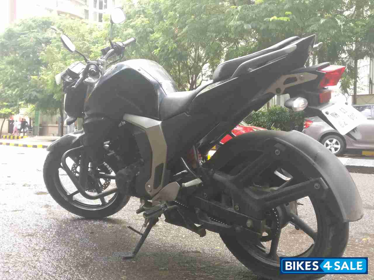 Bomber Black Yamaha FZ FI V2