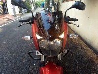 W Red D De Bajaj Pulsar 180 DTSi