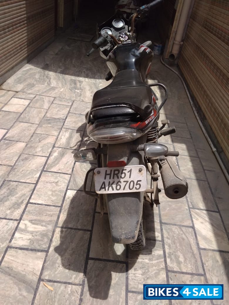 Black & Red Bajaj Discover 100 DTS-Si