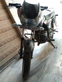 Black & Red Bajaj Discover 100 DTS-Si