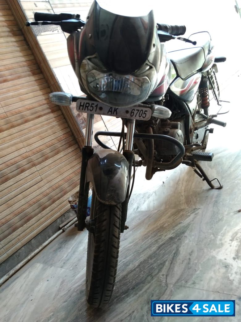 Black & Red Bajaj Discover 100 DTS-Si