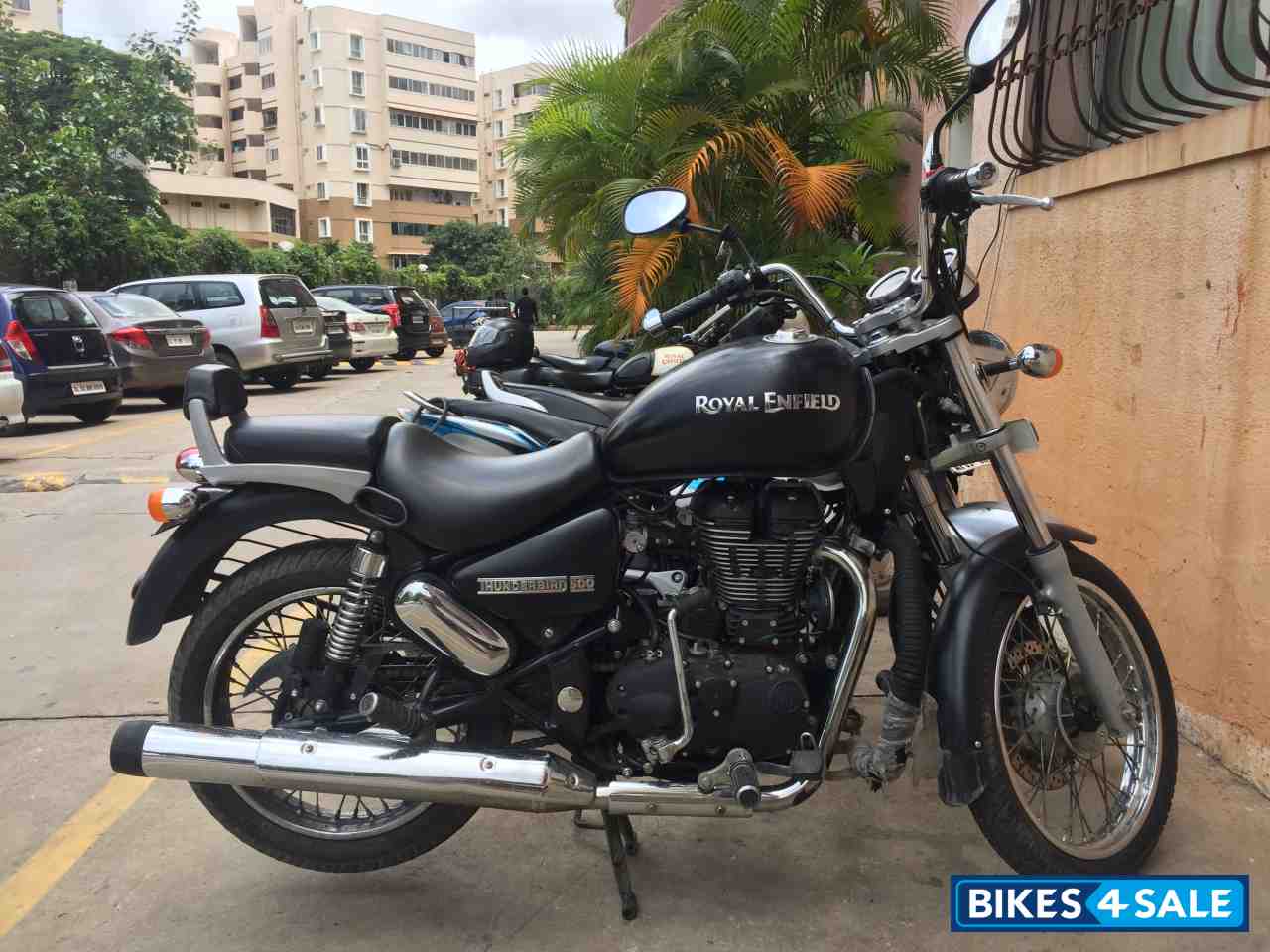 Matte Black Royal Enfield Thunderbird 500