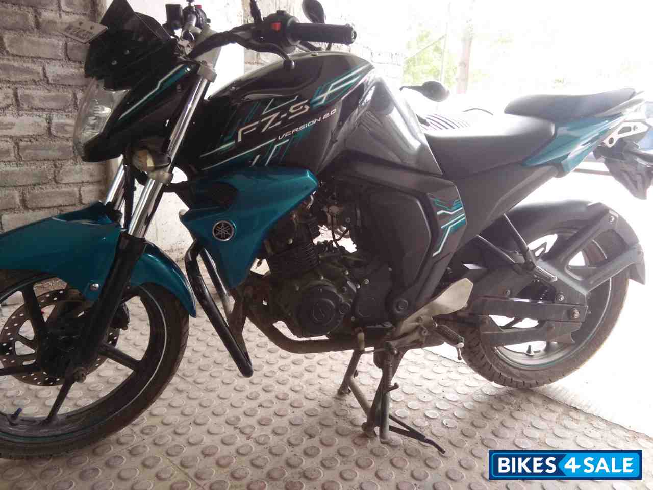 Yamaha FZ-S FI V2