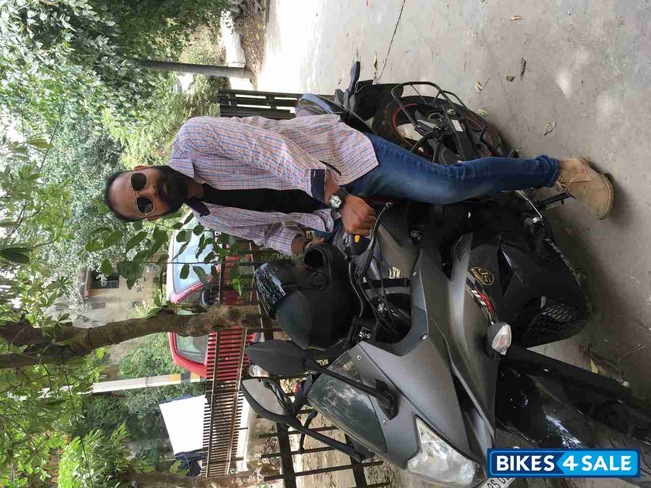 Gunmental Gray Suzuki Gixxer SF SP