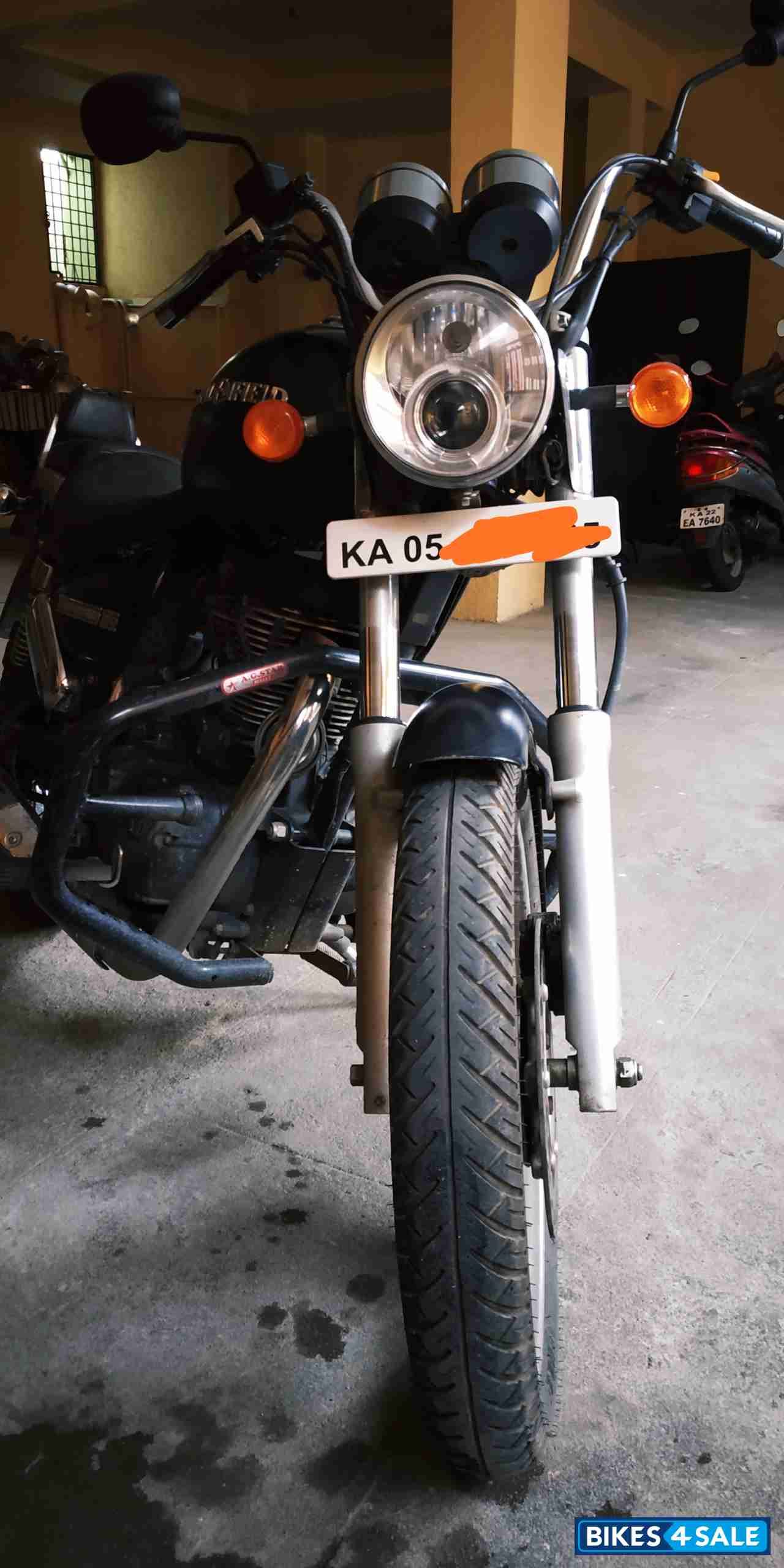 Matte Black Royal Enfield Thunderbird 350