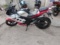 White Red Yamaha YZF R15 V2