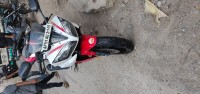 White Red Yamaha YZF R15 V2