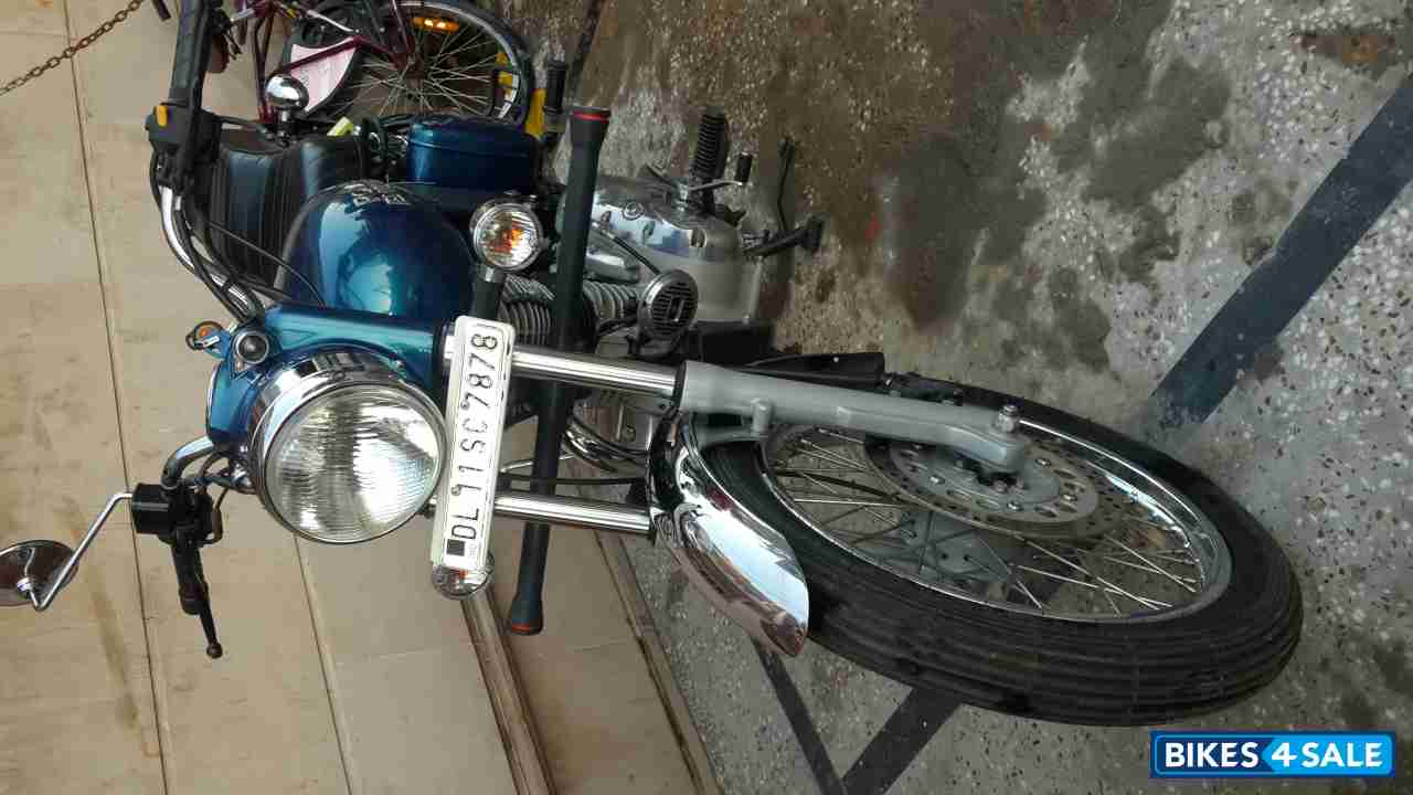 Blue Royal Enfield Bullet 350 Twinspark