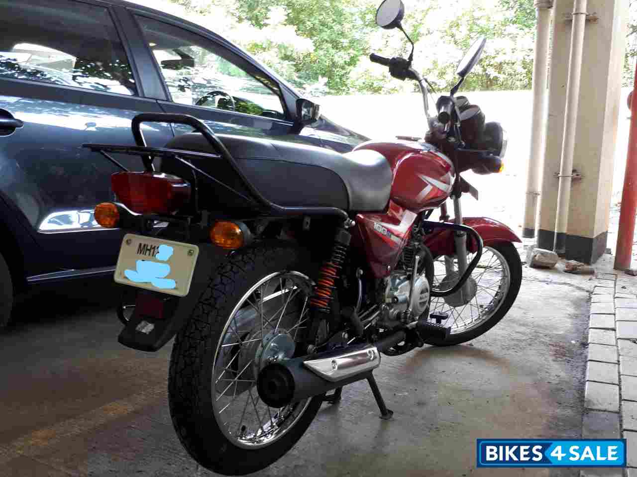 Flame Red Decal Red Bajaj CT 100B