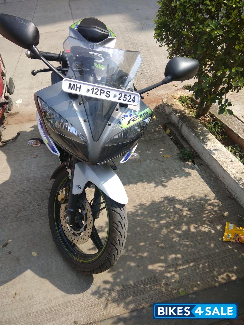 Yamaha YZF R15 V2