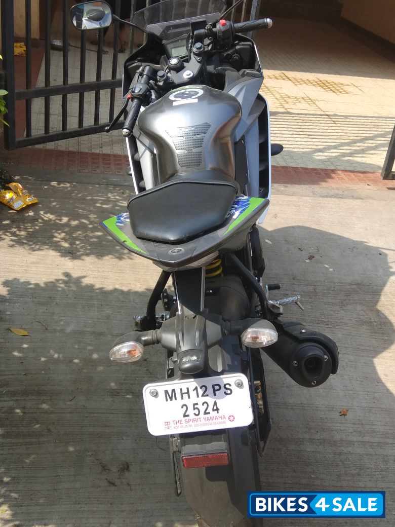 Yamaha YZF R15 V2 Yamaha YZF R15 V2