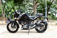 Black KTM Duke 200