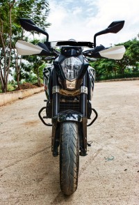 Black KTM Duke 200