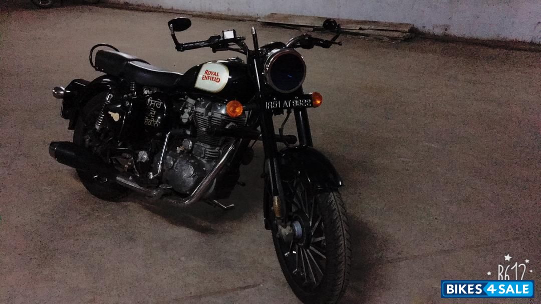 Black Royal Enfield Classic 350