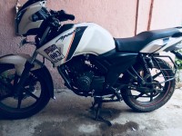 White TVS Apache RTR 160