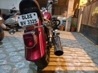 Red Hyosung Aquila GV250