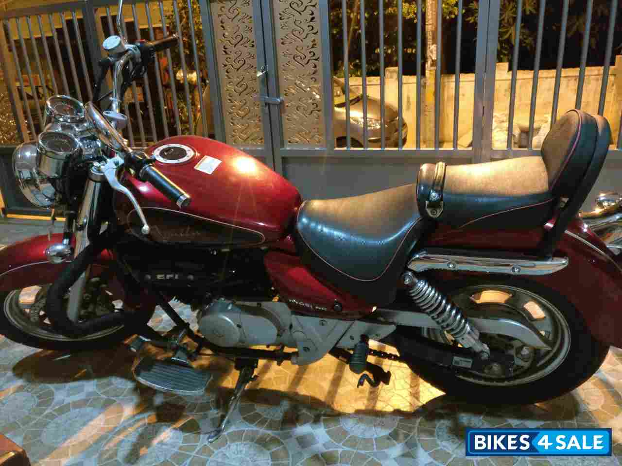 Red Hyosung Aquila GV250 Red Hyosung Aquila GV250