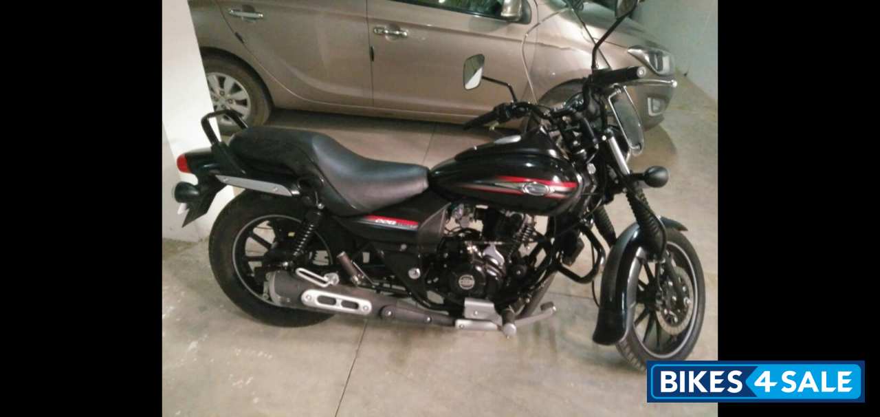 Bajaj Avenger Street 220