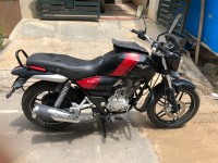 Bajaj V15