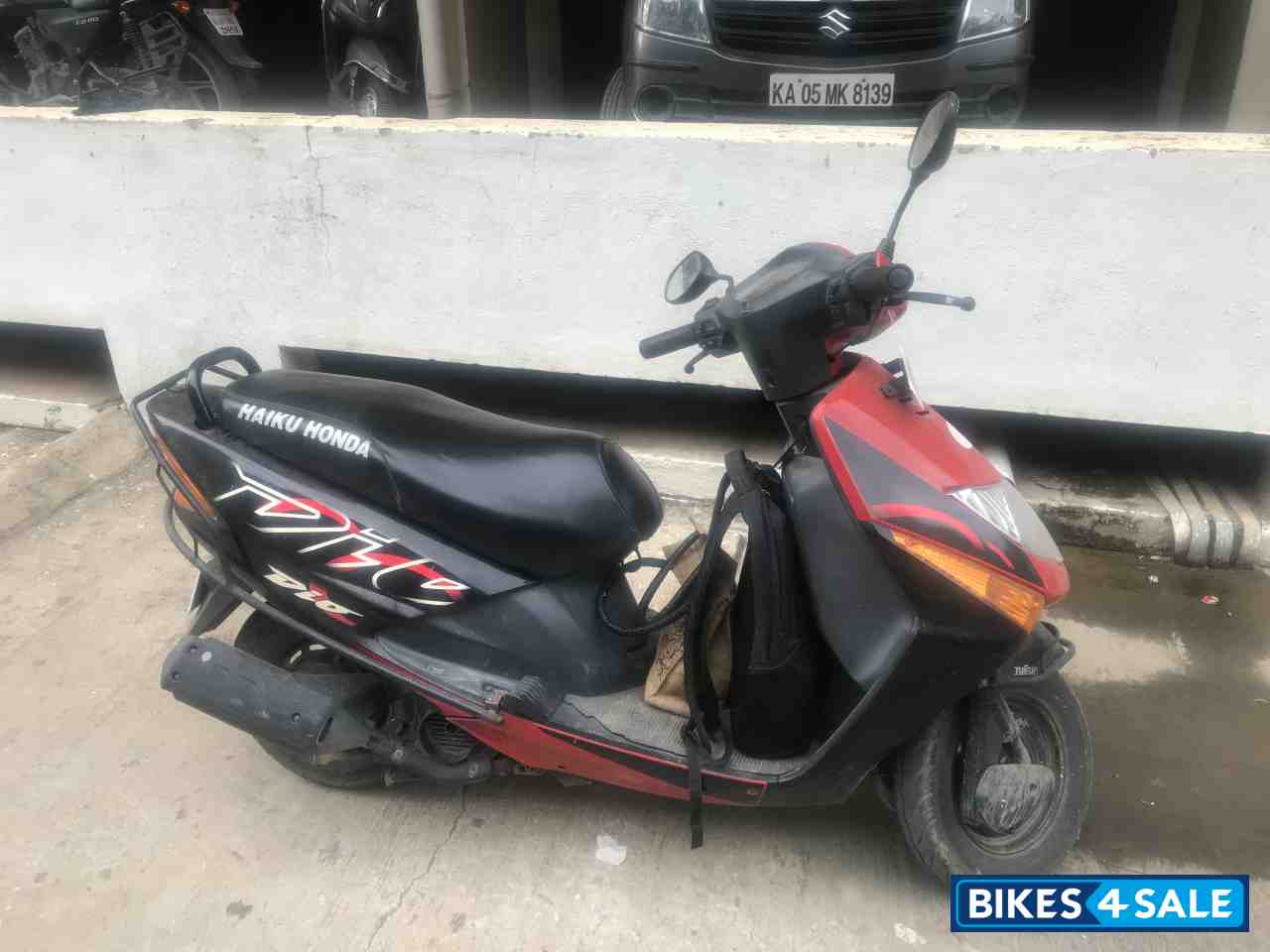 Red Honda Dio
