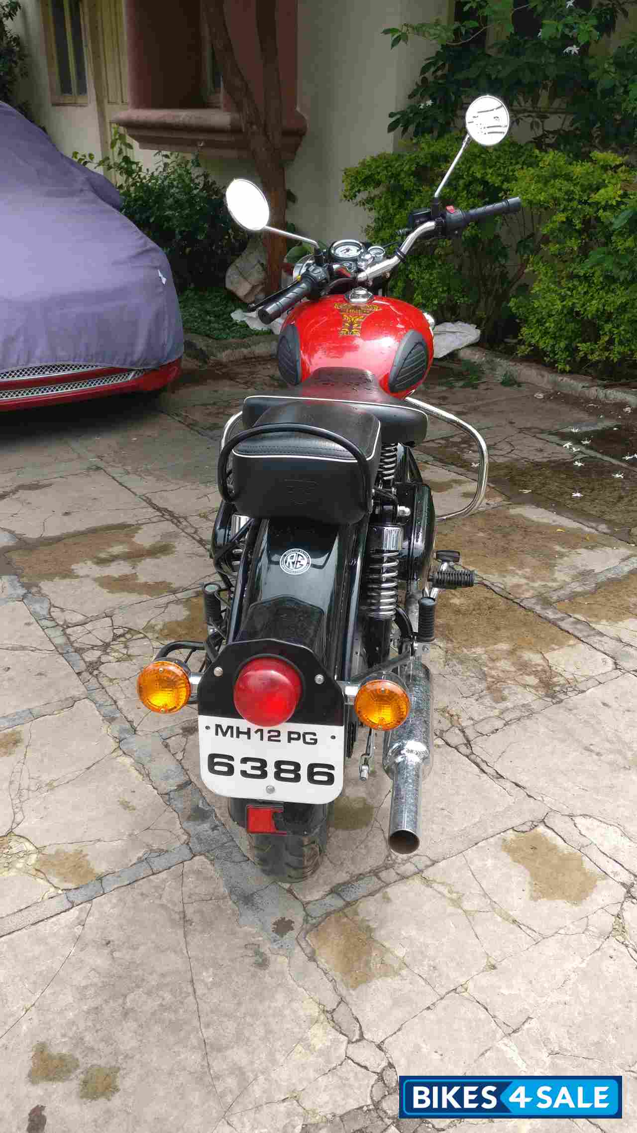 Redditch Red Royal Enfield Classic 350
