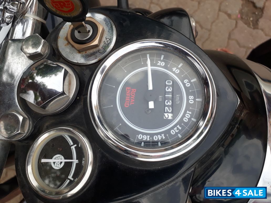 Black Royal Enfield Bullet Standard 500 Black Royal Enfield Bullet Standard 500