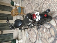 Black Royal Enfield Thunderbird 500