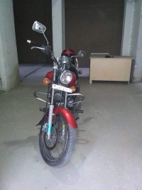 Bajaj Avenger 220 DTS-i
