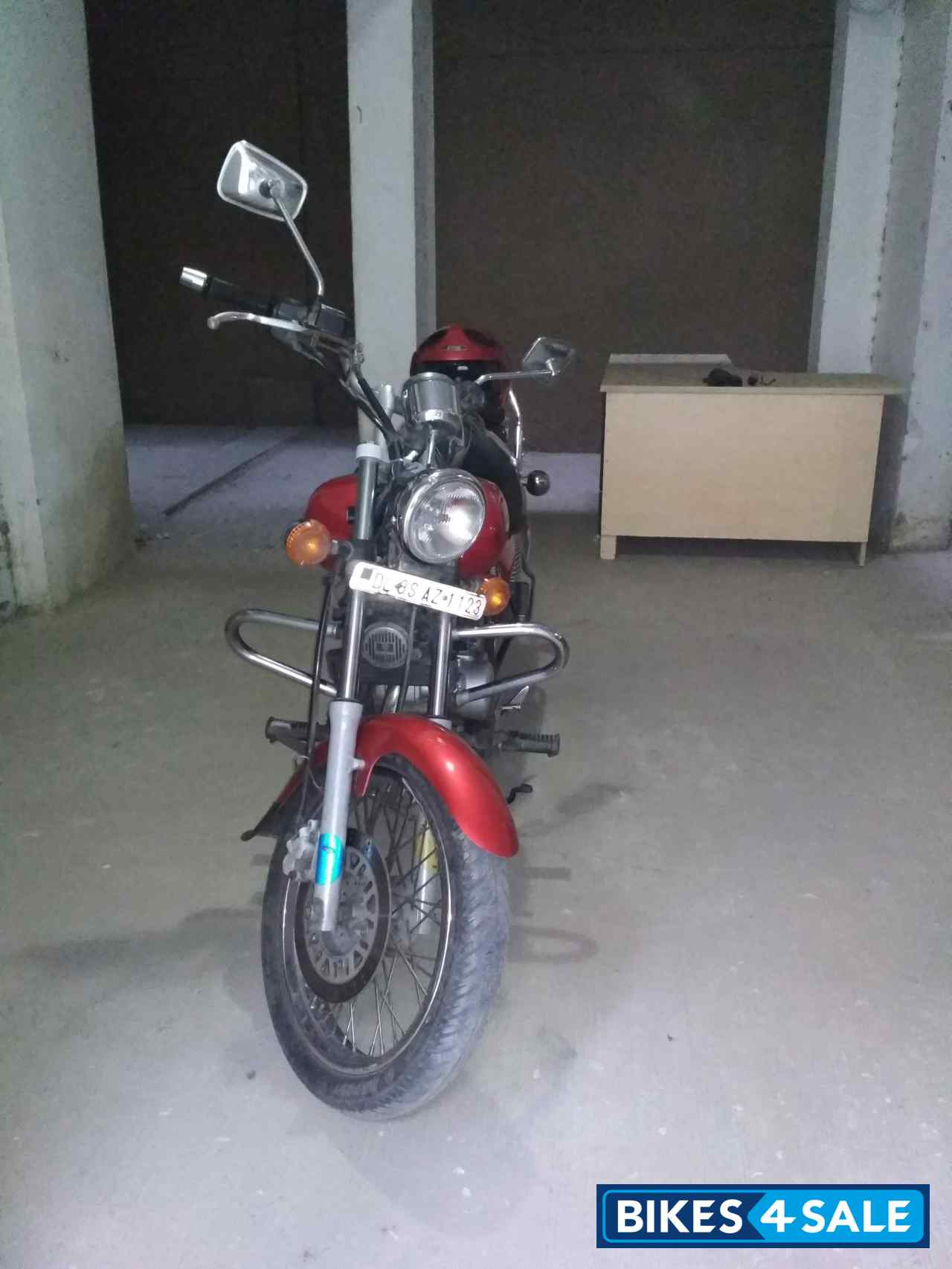 Bajaj Avenger 220 DTS-i