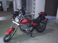 Bajaj Avenger 220 DTS-i