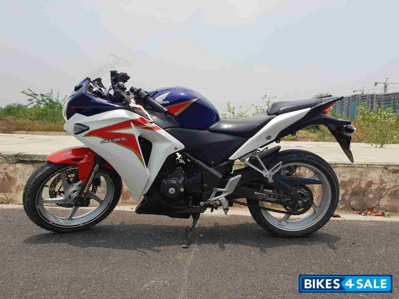 Tri Color Honda CBR 250R