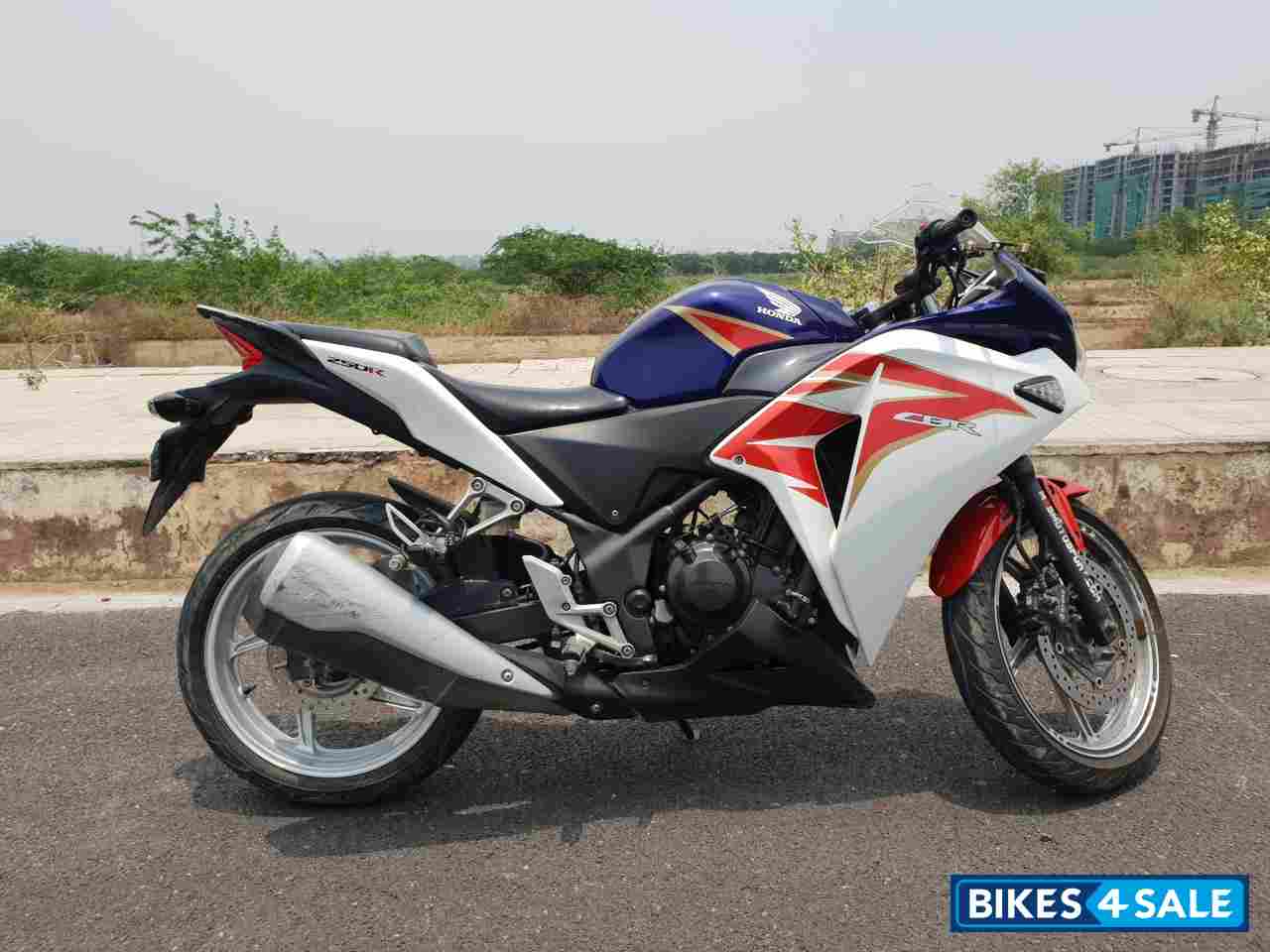 Tri Color Honda CBR 250R